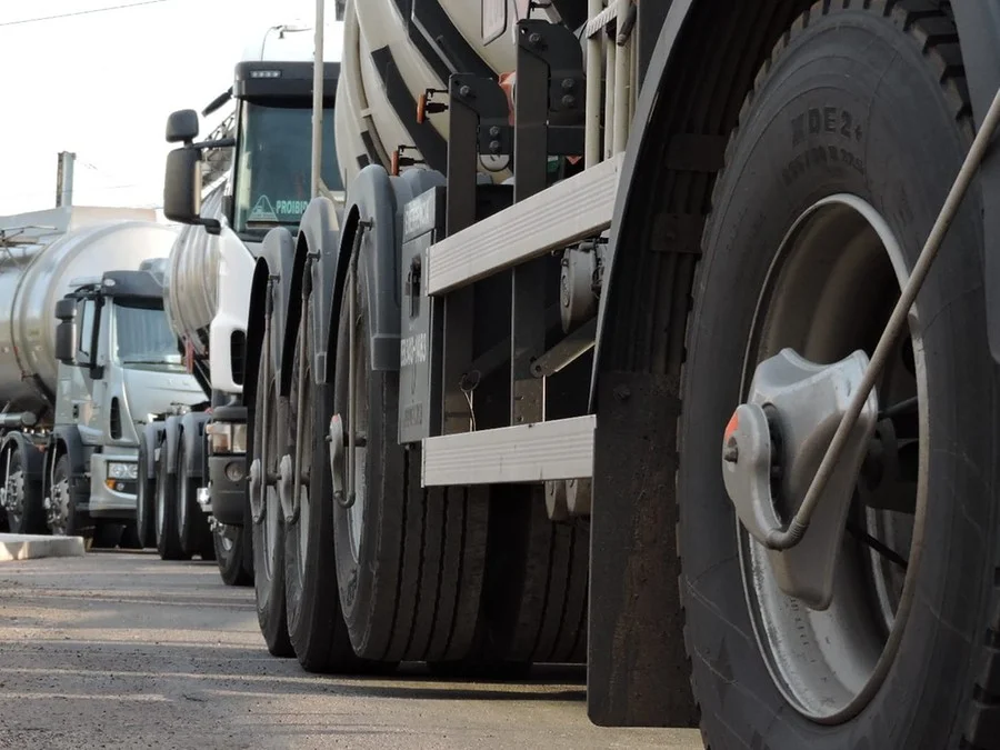 Fetransul solicita ao governo do RS avaliação de redução do ICMS sobre o diesel