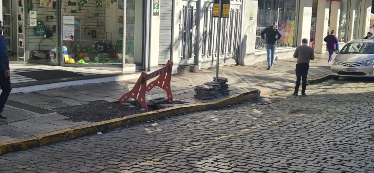 Obra de drenagem na Avenida Júlio de Castilhos em Caxias do sul exigirá atenção de motoristas e pedestres nesta sexta-feira