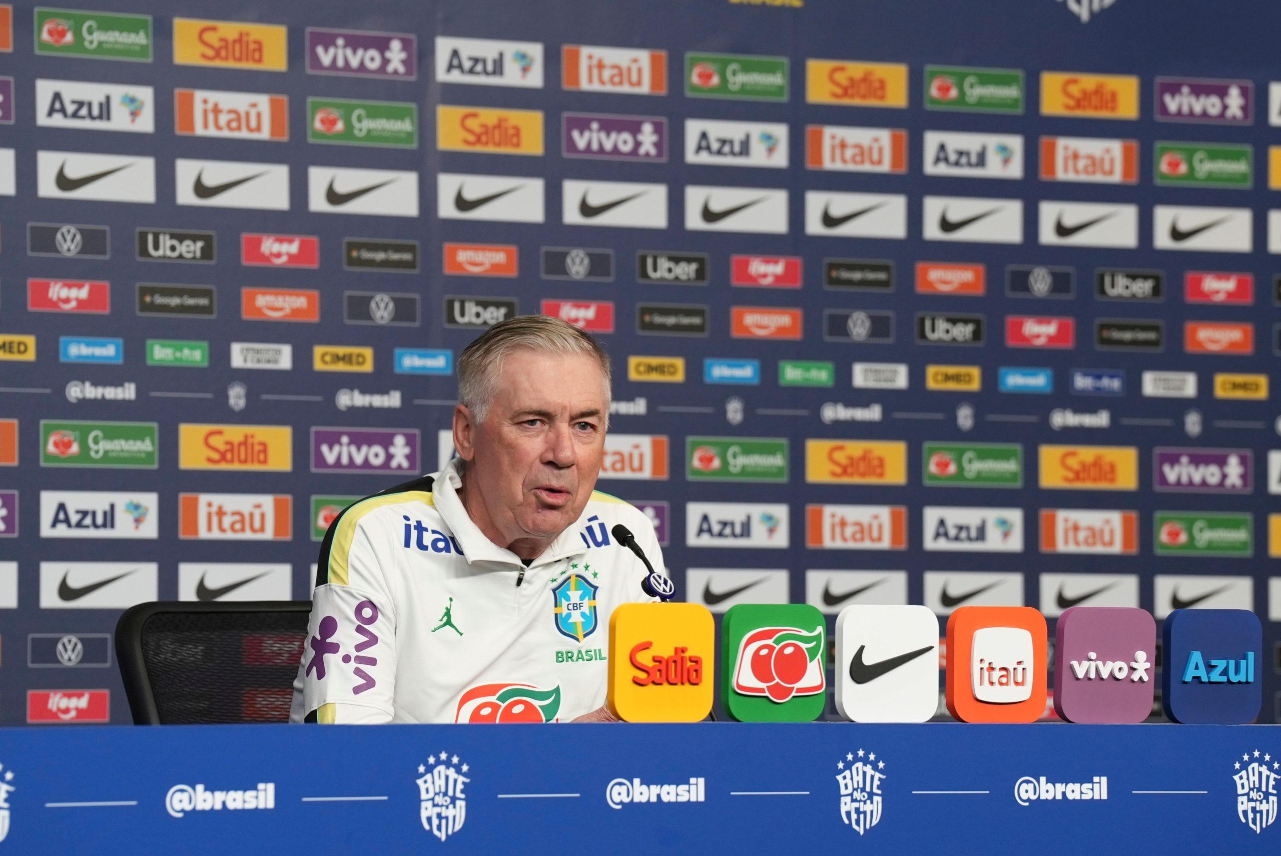 Ancelotti adianta titularidade de Igor Thiago e Paquetá contra o Egito para testar “nova alternativa”