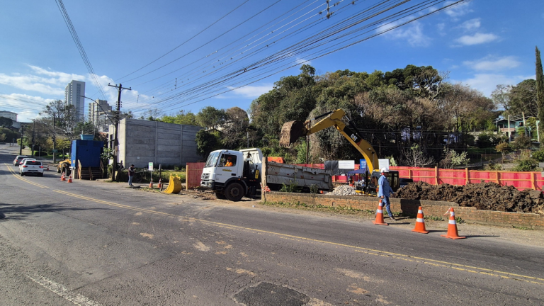 Obras do Túnel da Matteo Gianella bloqueiam trecho da Rua Luiz Covolan a partir de segunda-feira (31), em Caxias do Sul