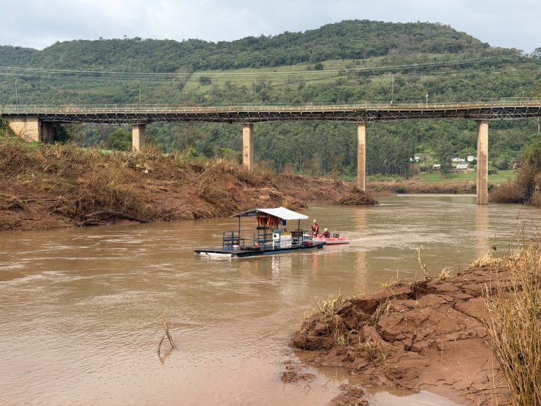 Embarcação fará travessia de pedestres no Rio Guaporé, entre Muçum e Encantado, a partir de segunda-feira (17)