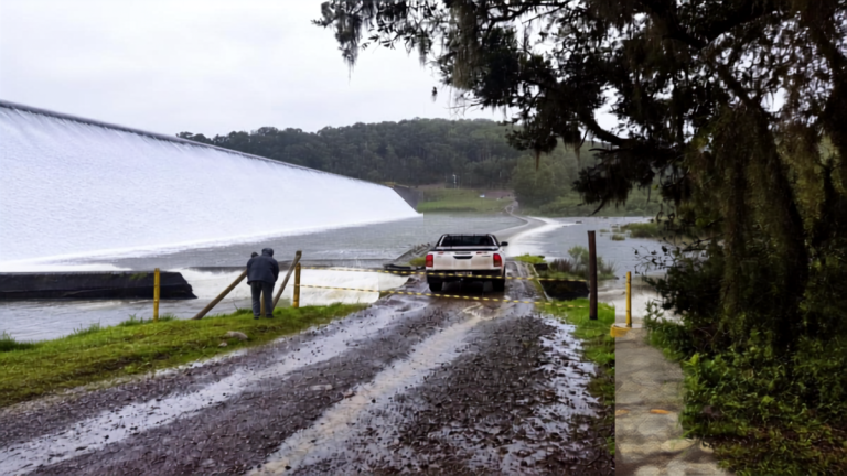 Barragens do Salto e Blang são fechadas preventivamente devido às chuvas intensas